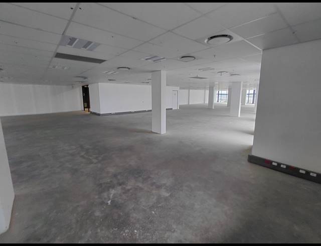 581M² OFFICE TO LET IN VORNA VALLEY